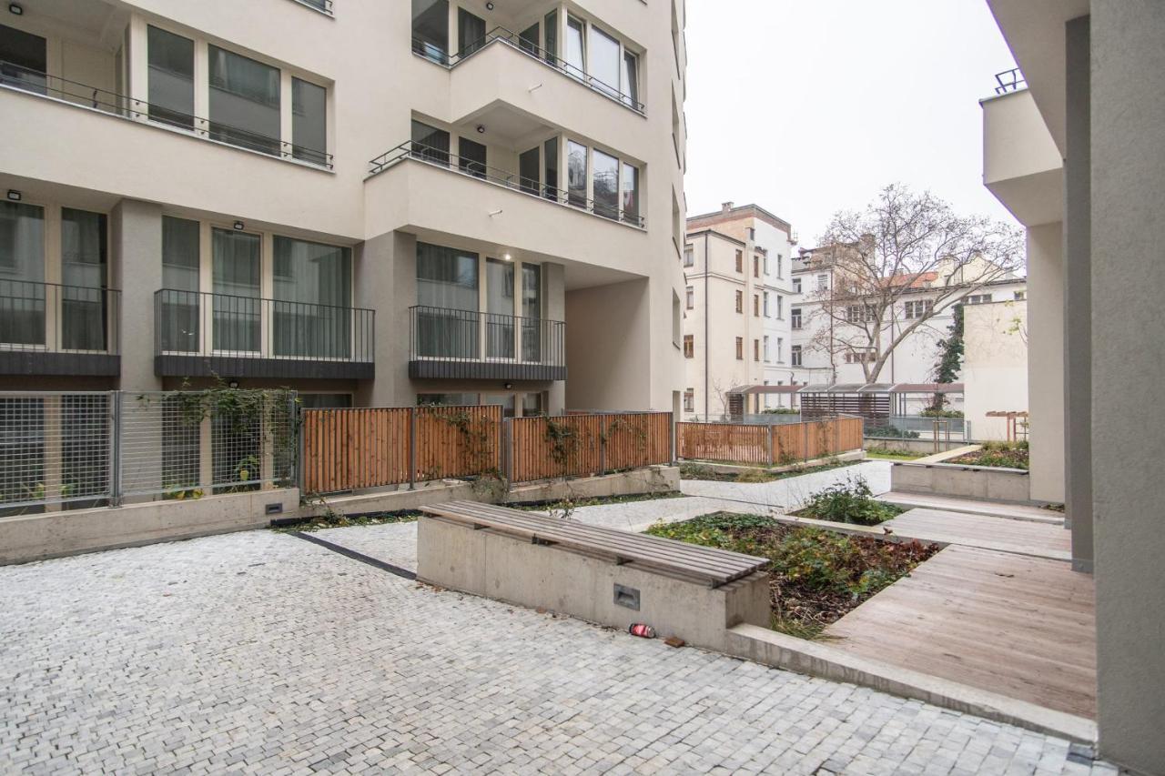 Apartment With Balcony Praga Exterior foto